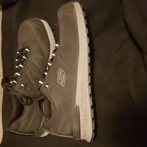 Skechers steel toe work shoes